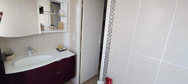 Maison Familiale de 141m², 5 chambres dans résidence prisée
