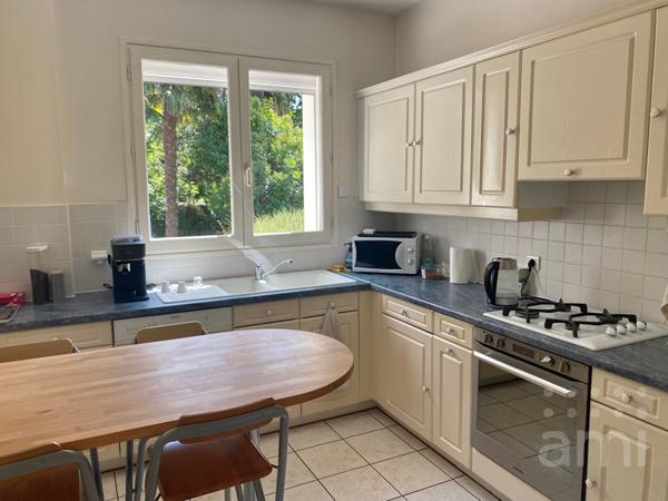 Maison Niort 6 pièce(s) 115 m2