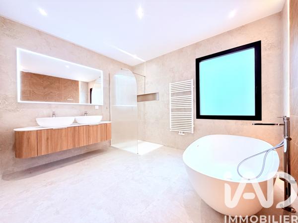 Maison à vendre 6 pièces 165 m² Le Rheu