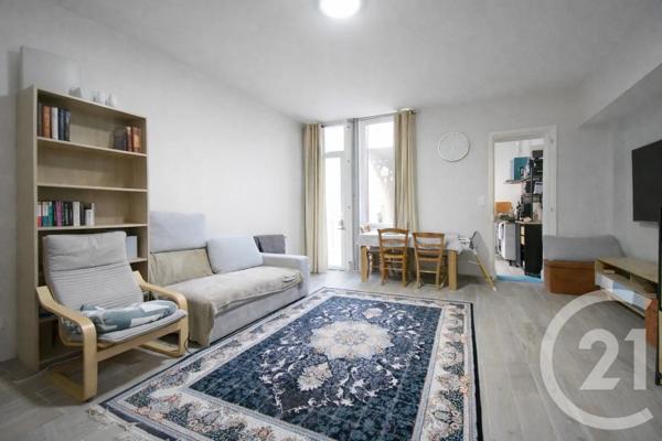Appartement T2 à vendre  2 pièces - 41,56 m 2   VICHY  - 03