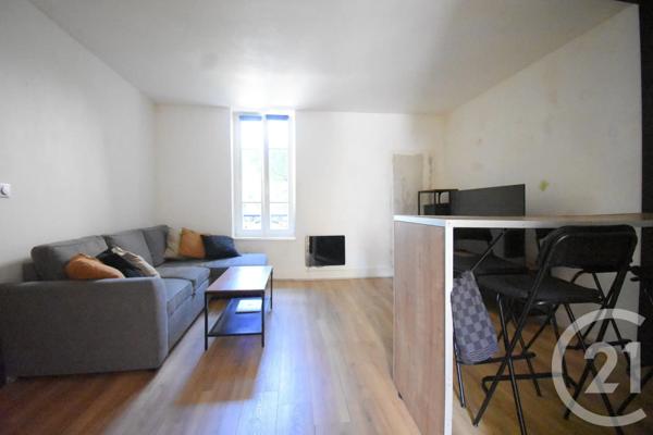 Appartement T2 à vendre  2 pièces - 41,56 m 2   VICHY  - 03