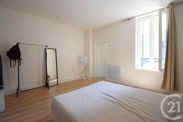 Appartement T2 à vendre  2 pièces - 41,56 m 2   VICHY  - 03