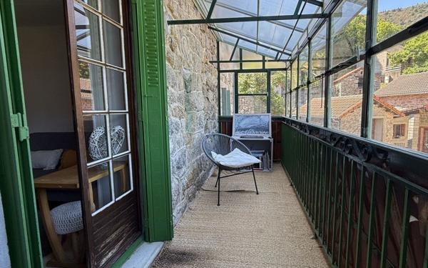 Maison à vendre    4 pièces •  Villefort