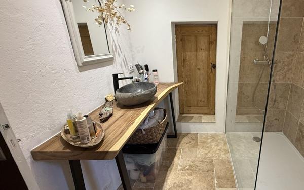 Maison à vendre    4 pièces •  Villefort