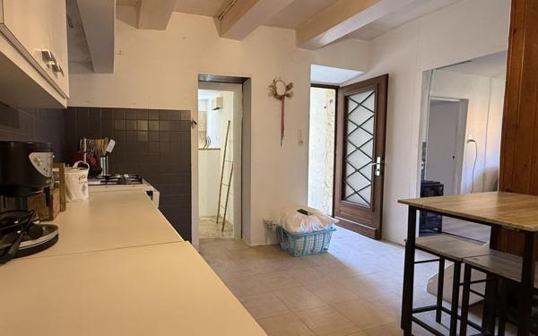 Maison à vendre    4 pièces •  Villefort