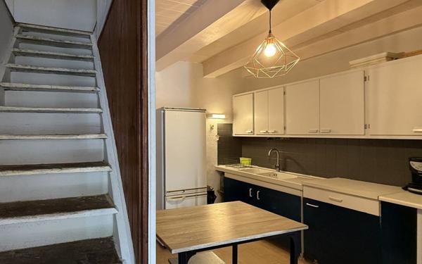 Maison à vendre    4 pièces •  Villefort