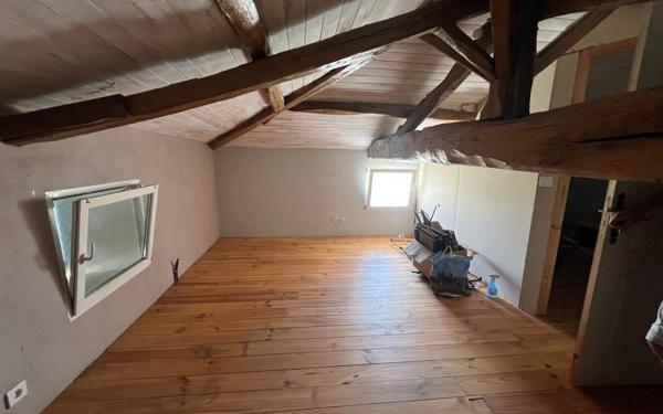 Maison à vendre    4 pièces •  Gémozac