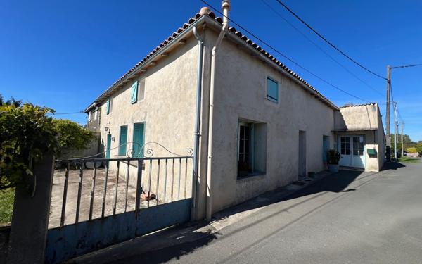 Maison à vendre    4 pièces •  Gémozac
