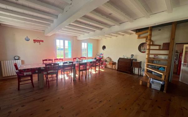 Maison à vendre    4 pièces •  Gémozac