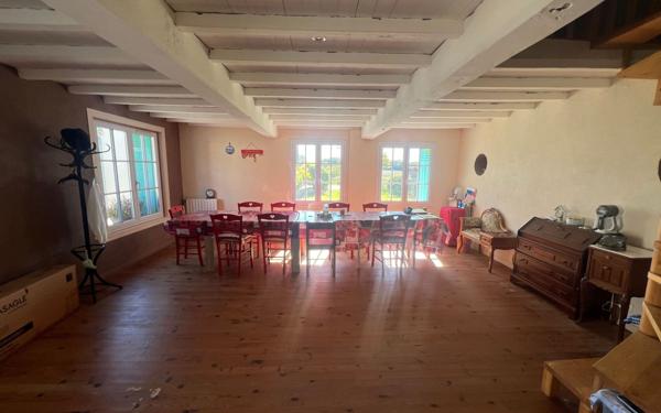 Maison à vendre    4 pièces •  Gémozac