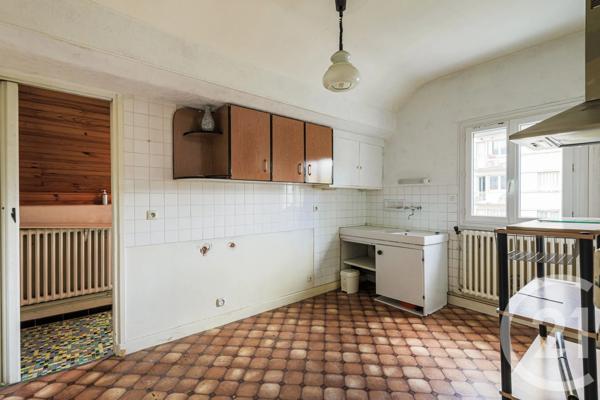 Maison à vendre  6 pièces - 161,85 m 2   GRENOBLE  - 38