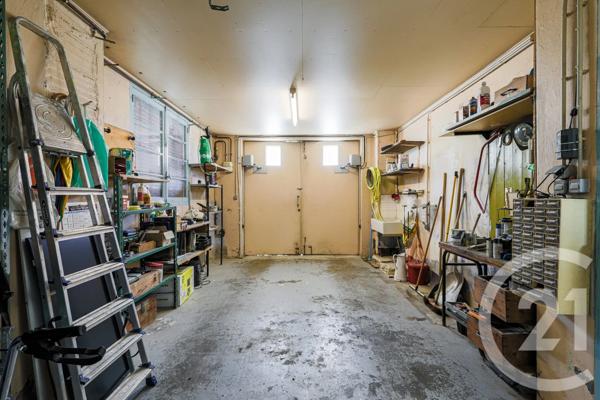 Maison à vendre  6 pièces - 161,85 m 2   GRENOBLE  - 38