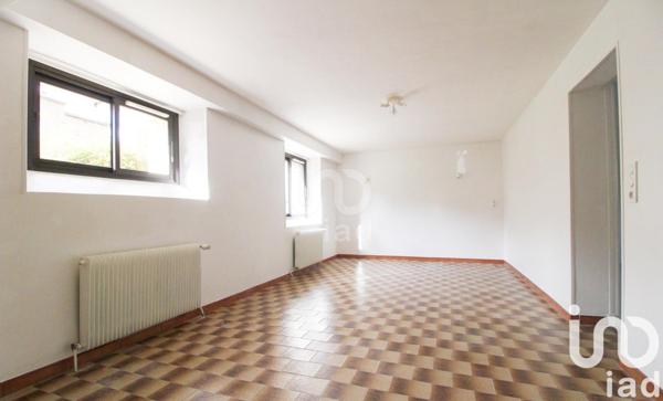 Maison 9 pièces de 170 m² à Saint-Georges-de-Luzençon (12100)