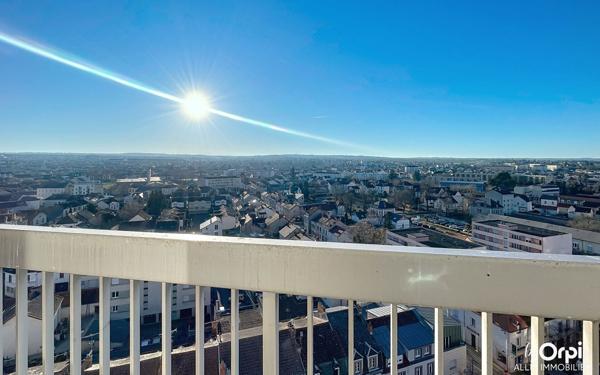 Appartement à vendre    4 pièces • 89,62 m2 Montluçon