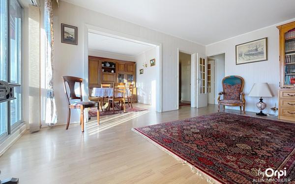 Appartement à vendre    4 pièces • 89,62 m2 Montluçon