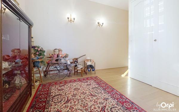 Appartement à vendre    4 pièces • 89,62 m2 Montluçon