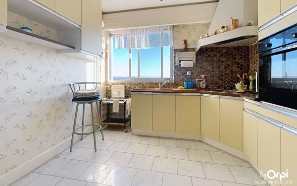 Appartement à vendre    4 pièces • 89,62 m2 Montluçon