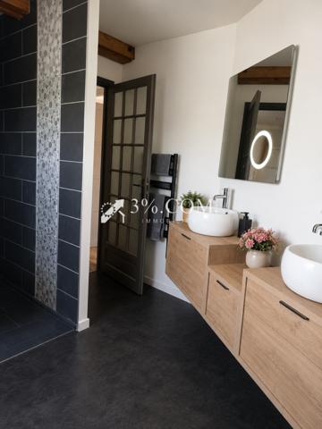 Maison 7 pièce(s) 2 chambre(s) 125.38 m²