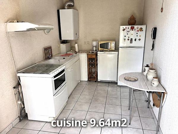 ANSE  TOUTES COMMODITES A PIED - 3 pièces 70 m2 avec garage et balcon