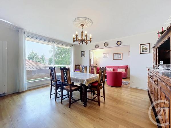 Appartement F3 à vendre  3 pièces - 99,40 m 2   LE PUY EN VELAY  - 43