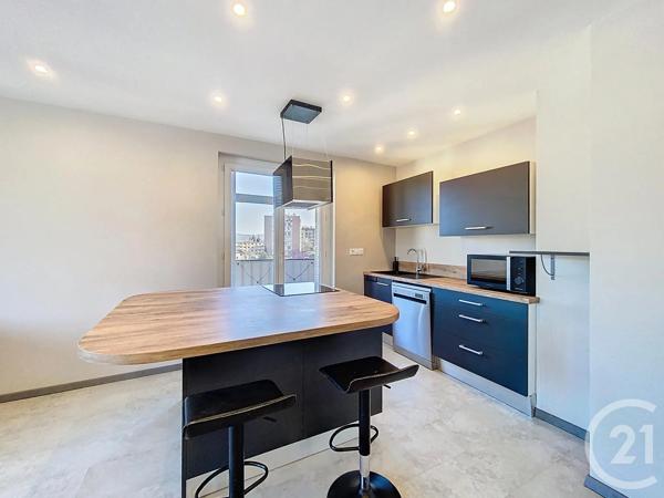 Appartement F3 à vendre  3 pièces - 99,40 m 2   LE PUY EN VELAY  - 43