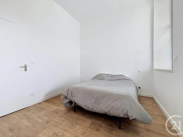 Appartement F3 à vendre  3 pièces - 99,40 m 2   LE PUY EN VELAY  - 43