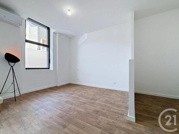 Appartement F3 à vendre  3 pièces - 99,40 m 2   LE PUY EN VELAY  - 43