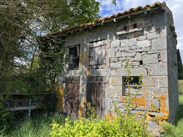 Grange à vendre |  Oradour-Saint-Genest |  1 pièce | 18 m²