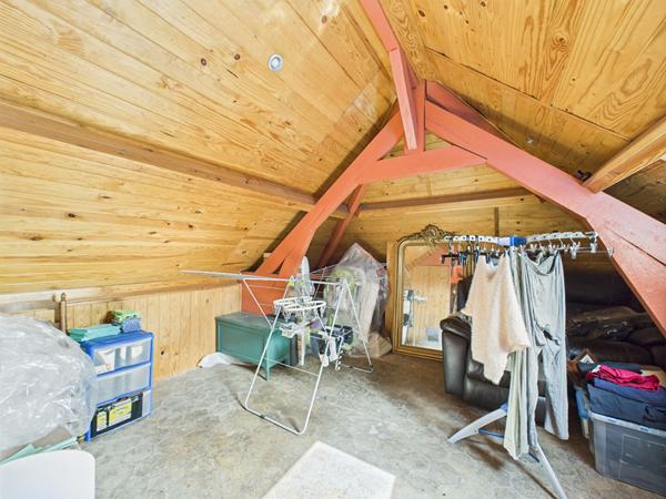 Maison de maître à vendre - 4 chambres et grand jardin !