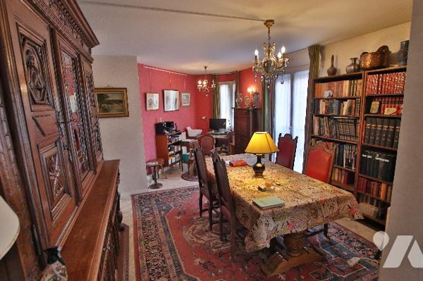 A vendre à Montereau-Fault-Yonne 77130, appartement 3 pièces, 80 m², ascenseur, 2 parkings et cave