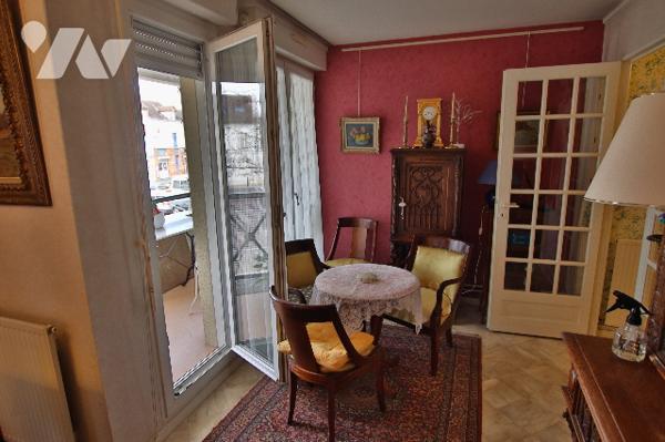 A vendre à Montereau-Fault-Yonne 77130, appartement 3 pièces, 80 m², ascenseur, 2 parkings et cave