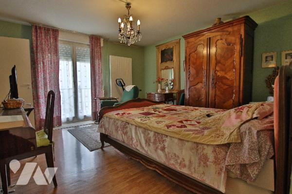 A vendre à Montereau-Fault-Yonne 77130, appartement 3 pièces, 80 m², ascenseur, 2 parkings et cave