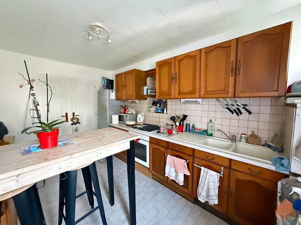 Immeuble de rapport de 207,72 m2 situé à Elbeuf - ELBEUF