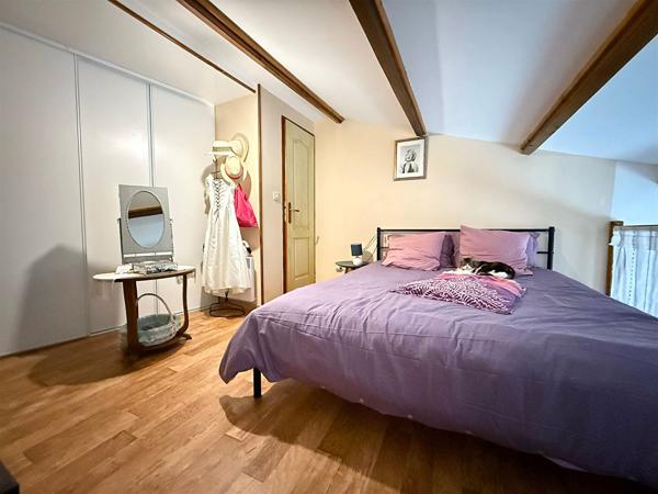 Immeuble de rapport de 207,72 m2 situé à Elbeuf - ELBEUF