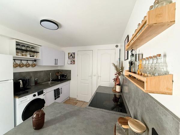 Immeuble de rapport de 207,72 m2 situé à Elbeuf - ELBEUF