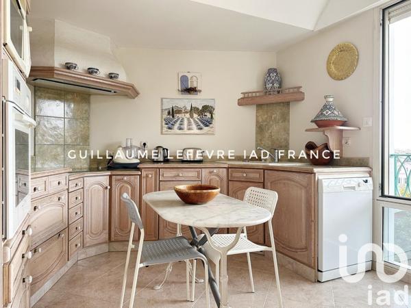 Appartement à vendre 6 pièces 143 m² Hyères