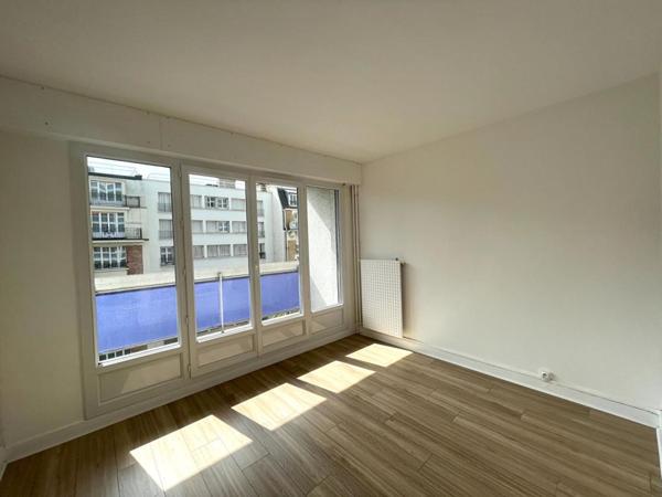 Location 4 Pieces 100 75015 Paris 5577
