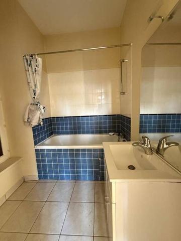 31/33 RUE SAINT GILLES - F2 au 1er - Hyper centre