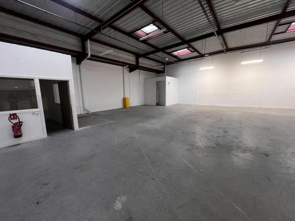 Location Local Industriel Entrepot 1730 93330 Neuilly Sur Marne 834786