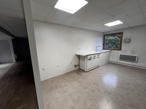 Location Local Industriel Entrepot 1730 93330 Neuilly Sur Marne 834786