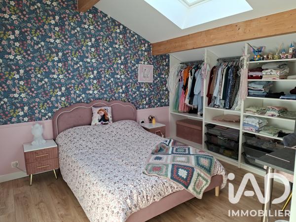 Maison à vendre 6 pièces 206,92 m² Neuville-de-Poitou