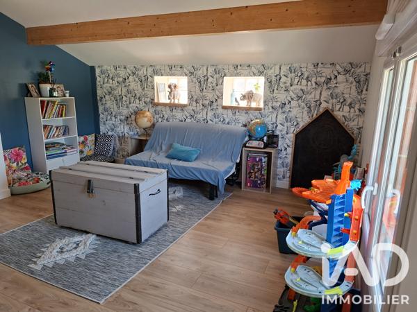Maison à vendre 6 pièces 206,92 m² Neuville-de-Poitou