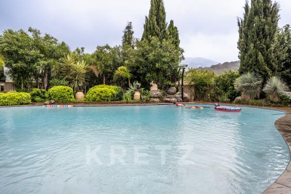 Maison d'architecte avec piscine et vue mer