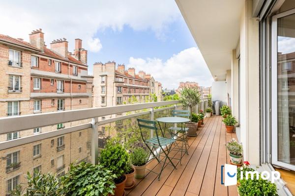 À 5 min du métro, vaste 4 pièces lumineux avec balcon sud, parking et cave – Ménilmontant