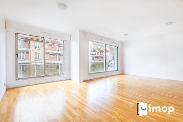 À 5 min du métro, vaste 4 pièces lumineux avec balcon sud, parking et cave – Ménilmontant