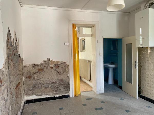 EXCLUSIVITÉ – Maison de ville à rénover avec beau potentiel - Centre de Commentry
