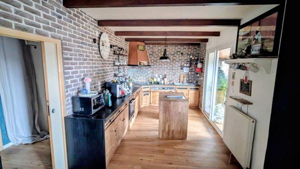 Maison à vendre |  Saint-Aigulin |  7 pièces | 155 m²