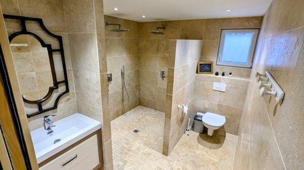 Maison à vendre |  Saint-Aigulin |  7 pièces | 155 m²