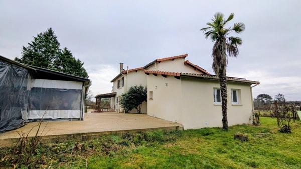 Maison à vendre |  Saint-Aigulin |  7 pièces | 155 m²