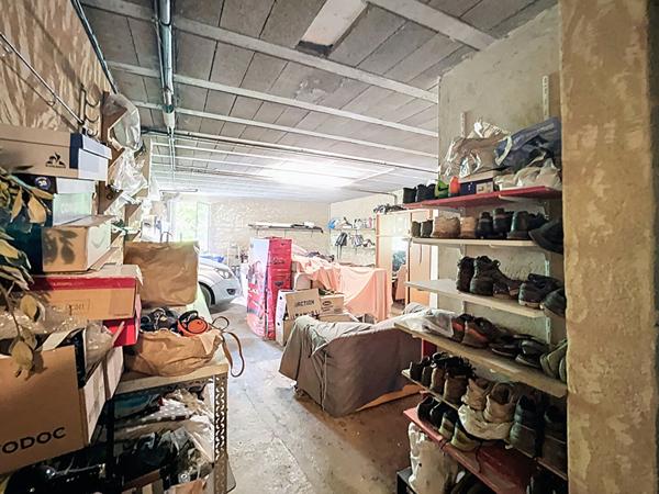 Maison Ussac à vendre 160 m²-5 chambres-2 salles de bains-jardin-garage-véranda